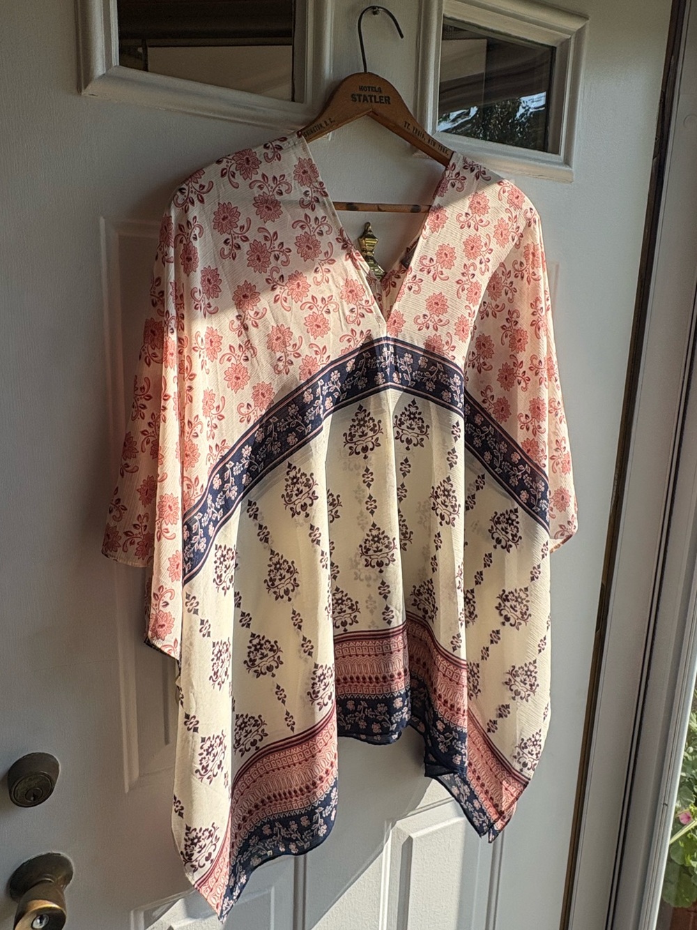 Vince Camuto M/L Boho Pink Cream Floral Tunic Top Flowy Navy Trim 3/4 Sleeve